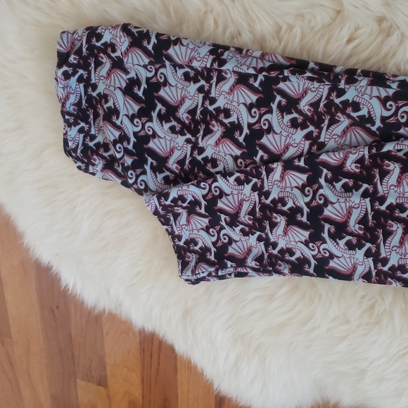 LLR - Black and Gray - Dragon/Griffin - One size - Picture 2 of 4